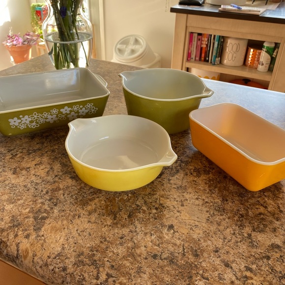 Pyrex Other - Vintage Pyrex random assortment